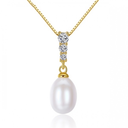 freshwater pearl necklace