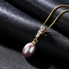 freshwater pearl necklace