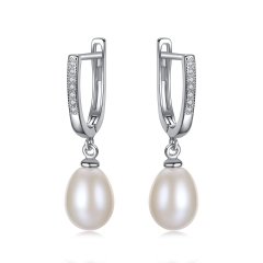 Fresh water pearl earrings