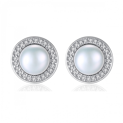 Fresh water pearl earrings