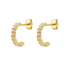 Small C earrings