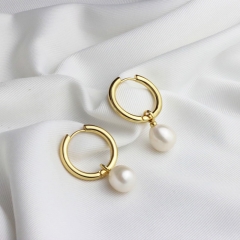 Pearl earrings